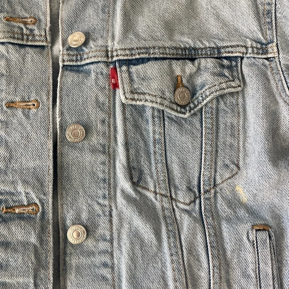 Levis Jacket Women XS Denim Blue Jean Coat Faded Light Wash size S
